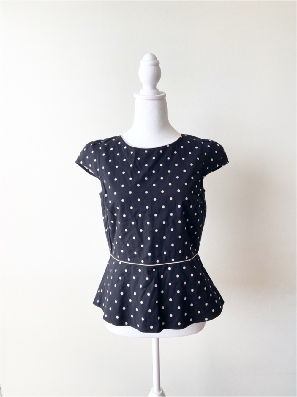 Ann Taylor LOFT Black Polka Dot Top Size 6P